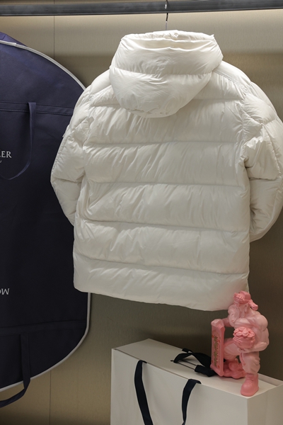 ハイクオリティダウンジャケット着用イメージ